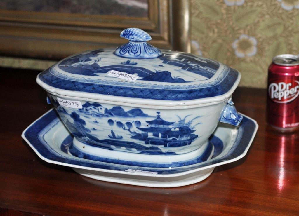 Chinese Canton Covered Tureen & Platter (1 of 2)