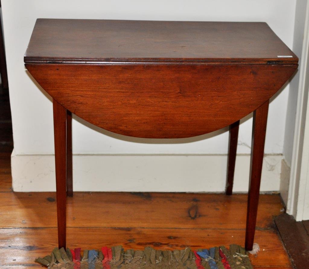 Federal Oval Top Mahogany Pembroke Table (1 of 1)
