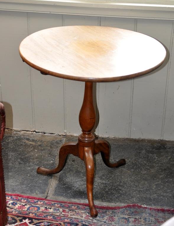 NY Queen Anne Mahogany Candlestand, Burling (1 of 1)