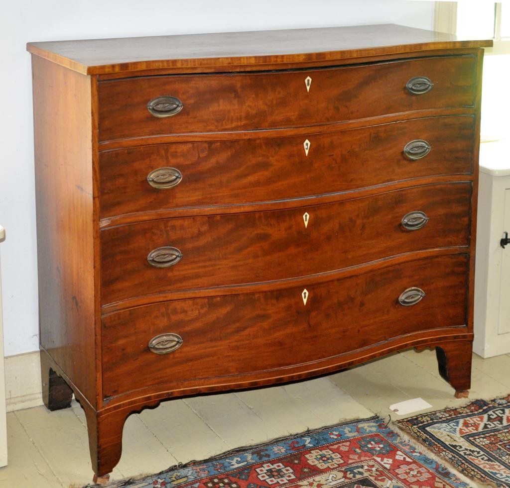 American Federal Serpentine Inlaid Mahogany Chest (1 of 10)