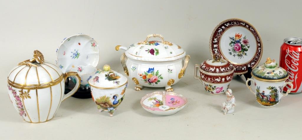 Group Ten Early Continental Porcelain Items (1 of 6)