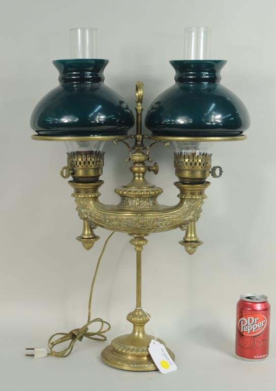 Elaborate Brass Double Light Student Lamp (1 of 2)