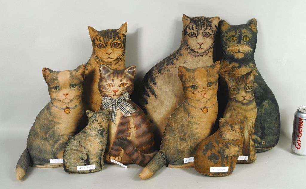 Nine Lithographed Fabric Cat Toys (1 of 4)