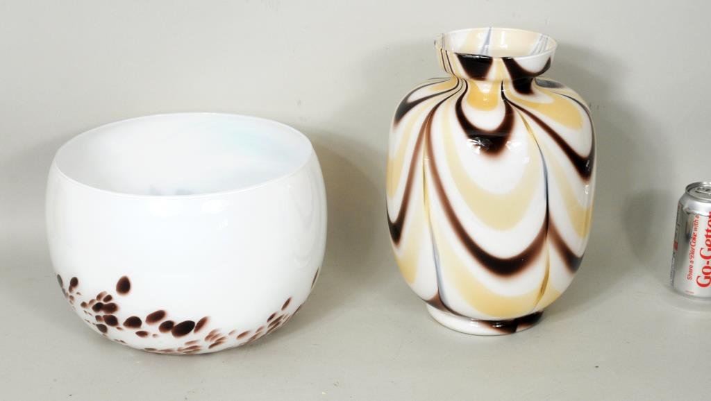 Two Modern Glass Items (1 of 4)