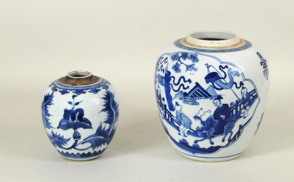 Two Chinese Blue and White Porcelain Jars (1 of 6)