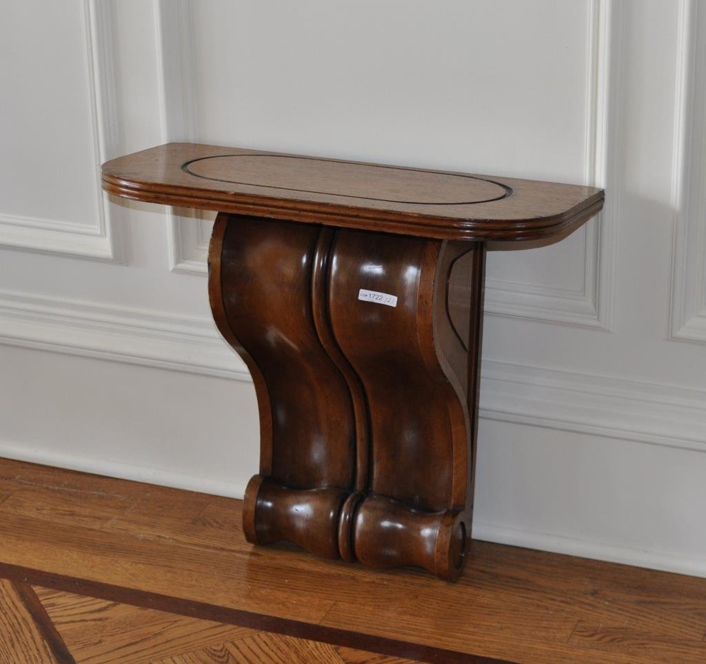 Regency Carved Mahogany Corbel Clock Shelf (1 of 2)