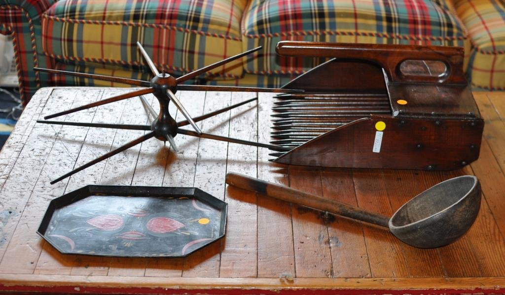 Group Four American Country Items (1 of 2)