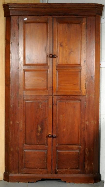 American Southern Yellow Pine Corner Cupboard (1 of 6)