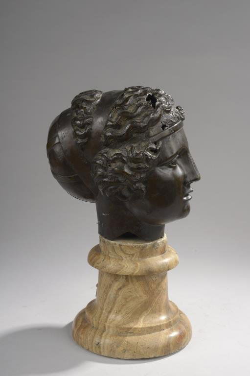 Poss. Jean-Pierre Cortot, Bronze Bust Baccante (1 of 3)