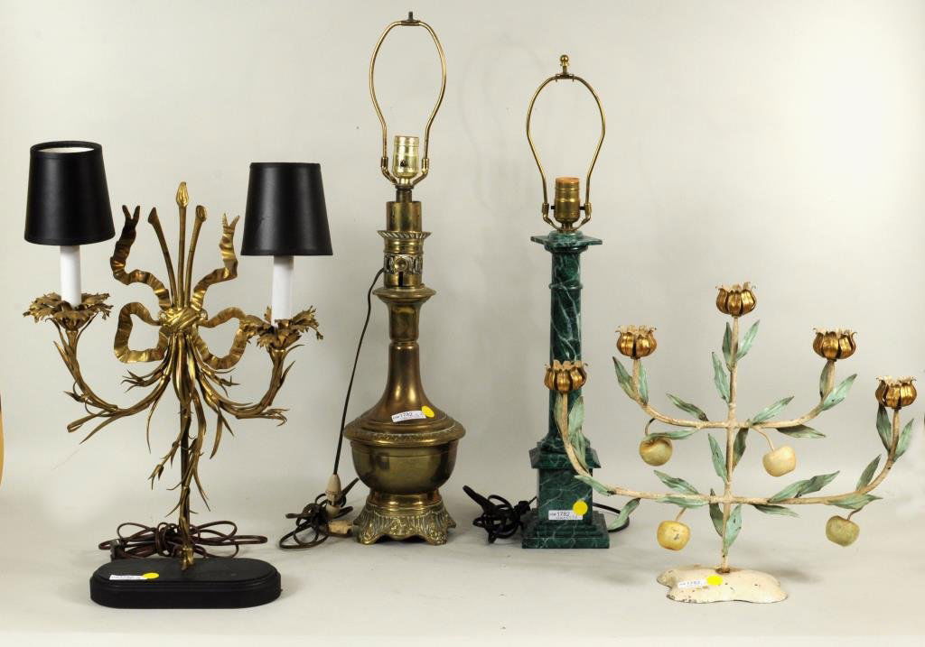 Group Table & Decorative Lamps (1 of 5)