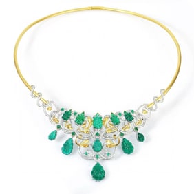 18K GOLD CARVED EMERALD NECKLACE