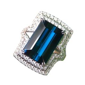 18K GOLD BLUE TOURMALINE RING