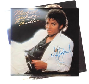MICHAEL JACKSON SIGNED VINYL RECORD OF "THRILLER"