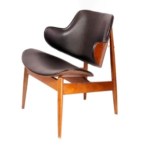 THE HEART CONE CHAIR, DESIGNED BY DANISH DESIGNER VERNER PANTON IN 1958.