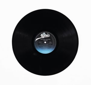 MICHAEL JACKSON SIGNED VINYL RECORD OF"THRILLER"