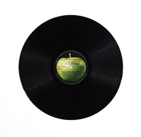 THE BEATLES SIGNED VINYL RECORD OF "WHITE ALBUM",NUMBERED 0520105