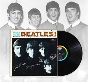 THE BEATLES SIGNED VINYL RECORD OF "MEET THE BEATLES!"