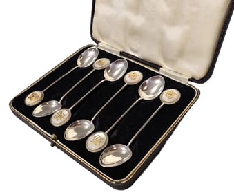 SET OF SILVER COFFEE SPOONS