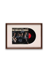 THE ROLLING STONES SIGNED VINYL RECORD OF "ENGLAND'S NEWEST HIT MAKERS"