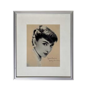 AUDREY HEPBURN - AN AUTHENTIC HAND-SIGNED VINTAGE SILVER GELATIN PORTRAIT