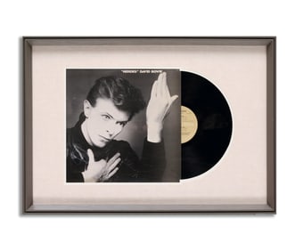 DAVID BOWIE SIGNED VINYL RECORD OF "HEROES"