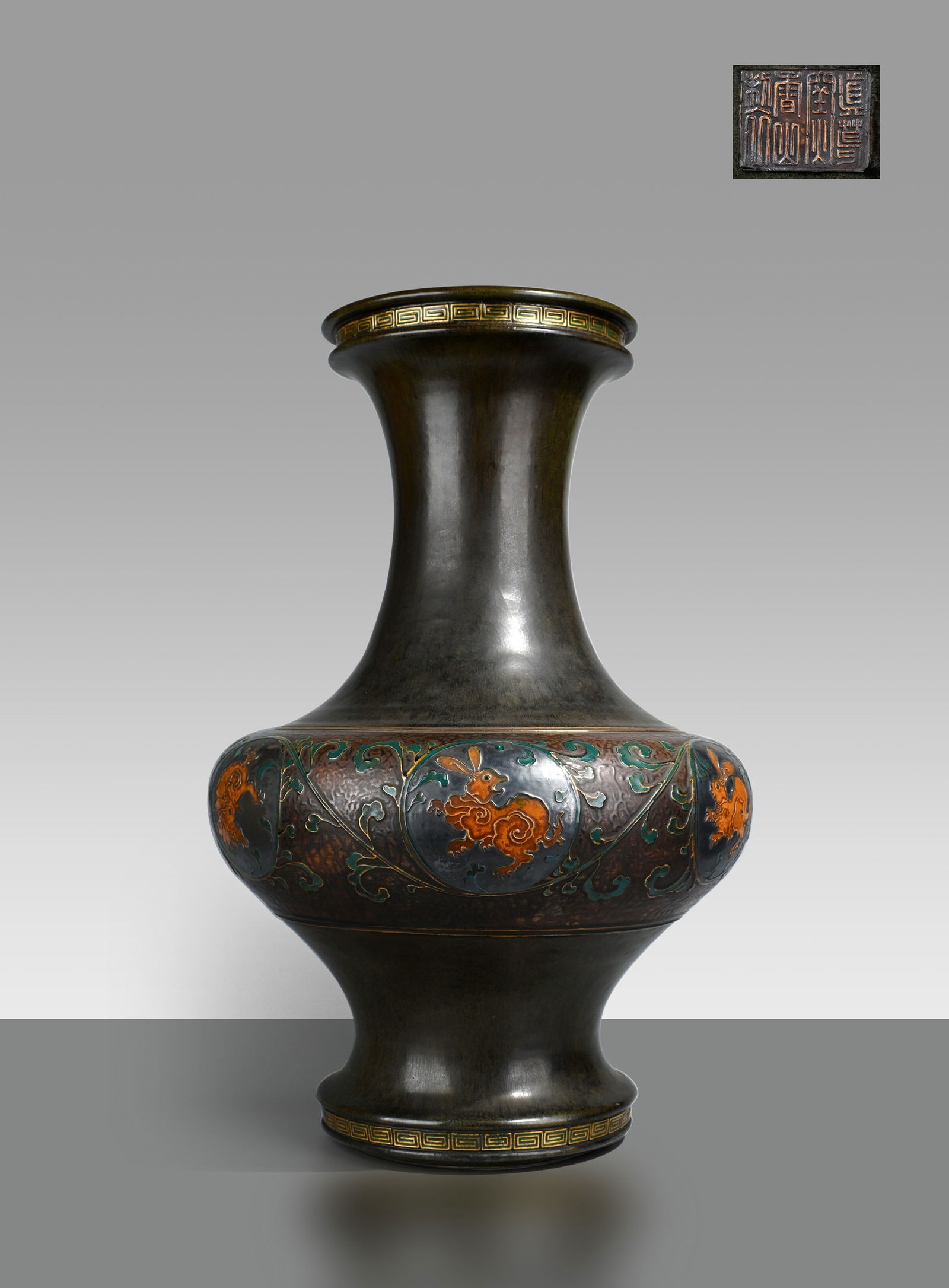 Large Vase by Makuzu Kozan (1 of 10)