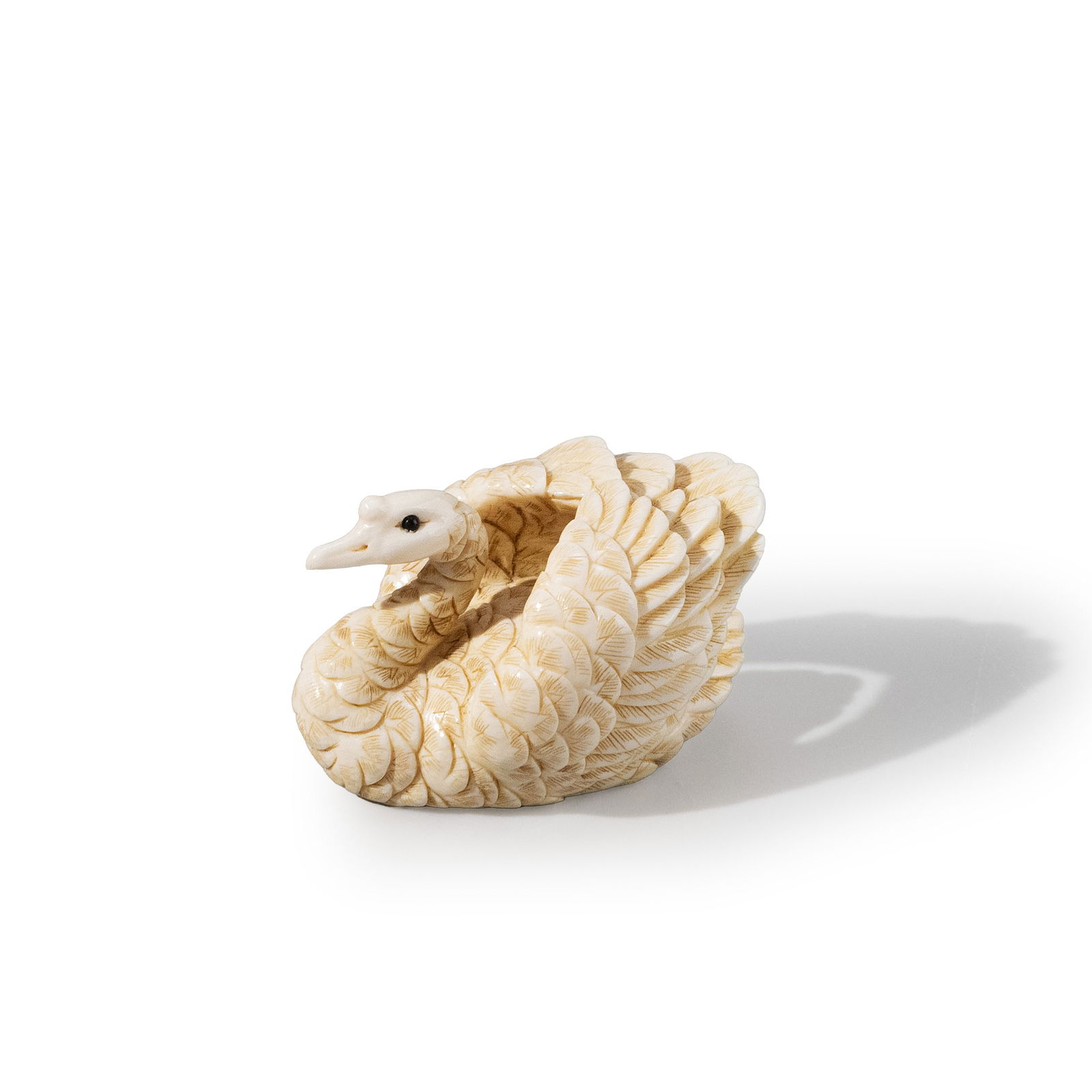 Netsuke by Matsuyama: Height: 2.7cm Length: 3cm Wide: 4.4cm [Export outside of Japan is prohibited]