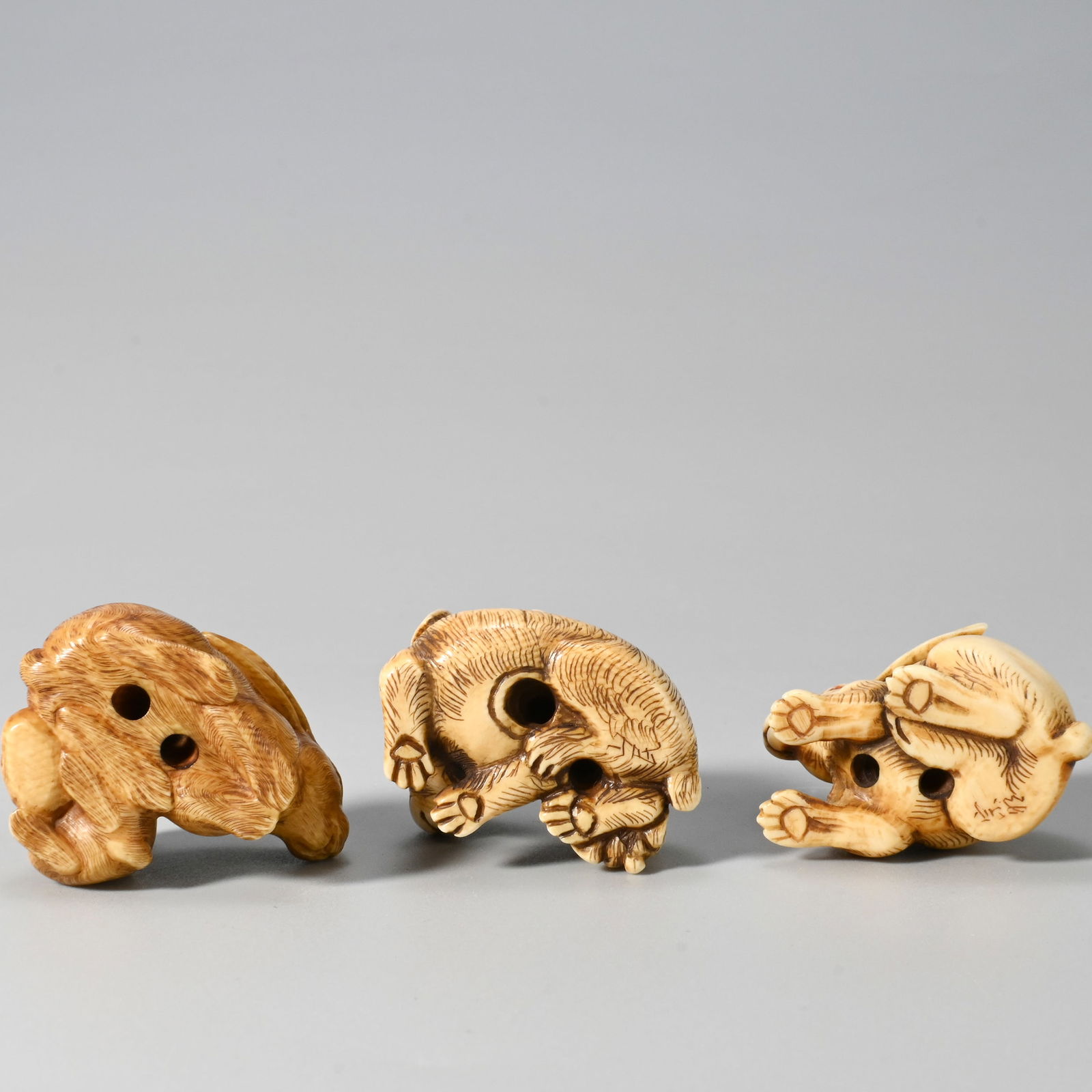 Three netsuke, two signed - 7