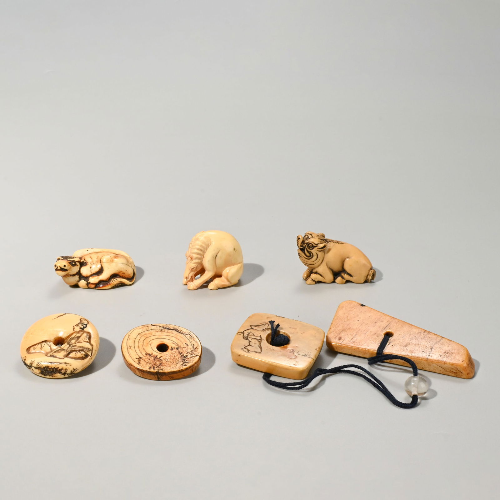 Seven netsuke, signed - 2