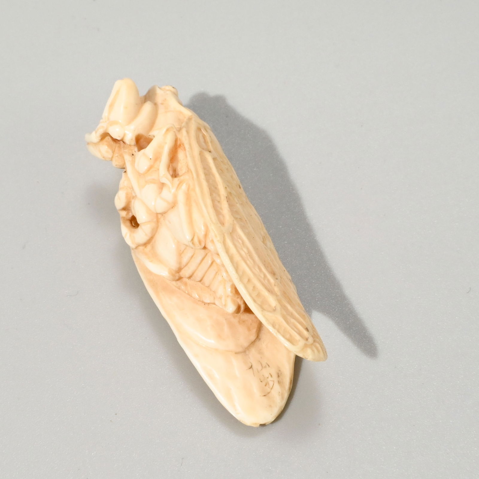 Five netsuke, signed - 8