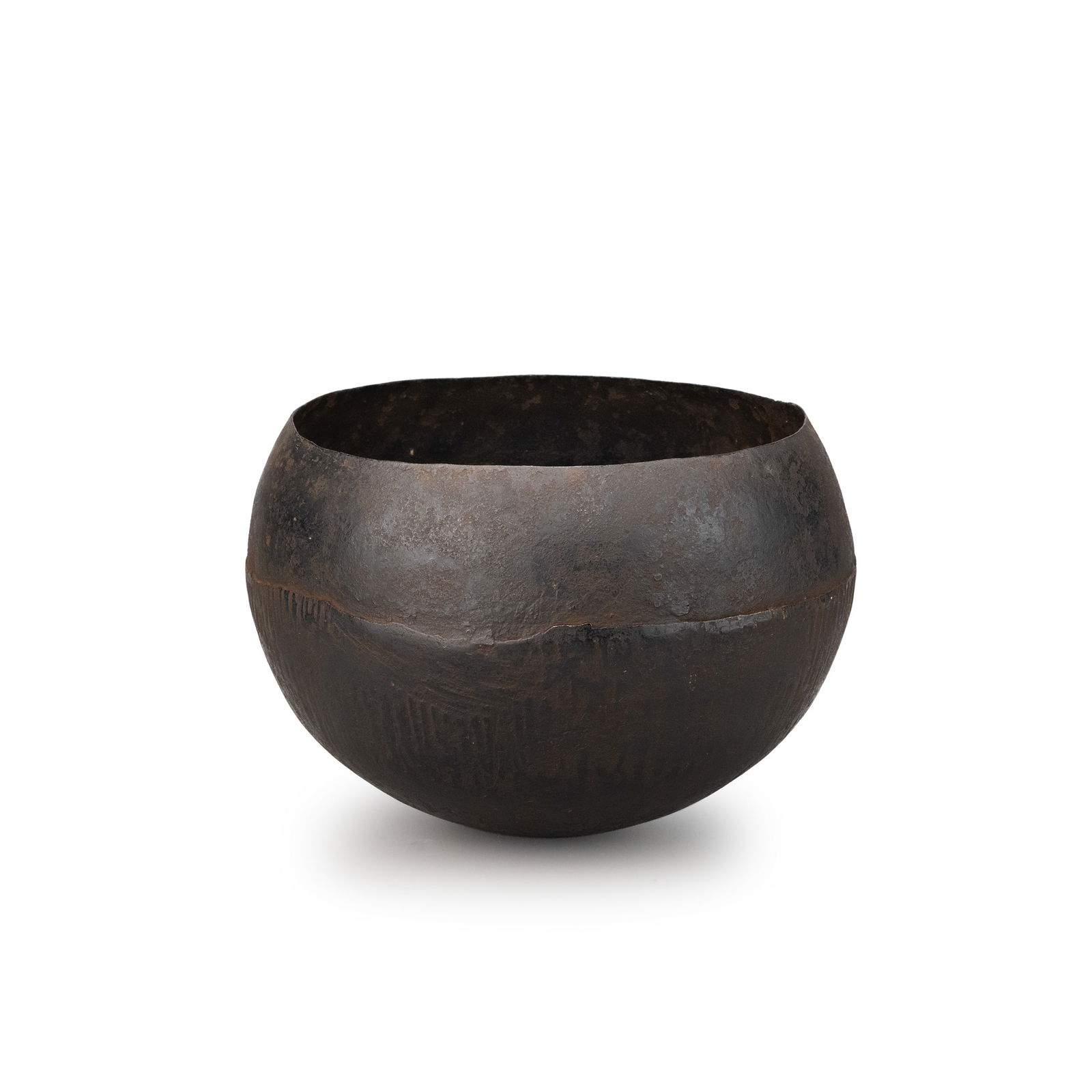 Hammered iron bowl (1 of 8)