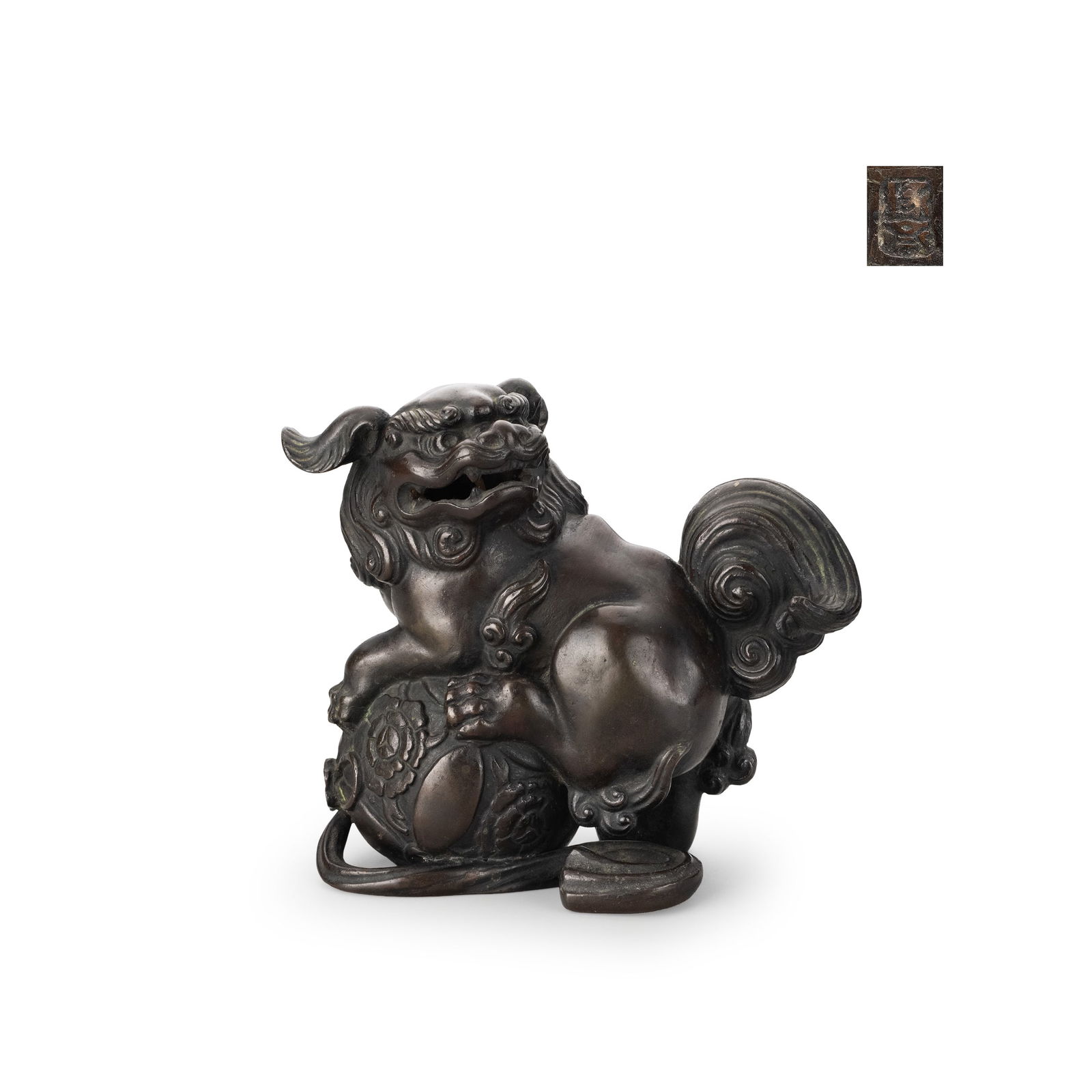 Lion Ornament by Honma Takusai (1 of 11)