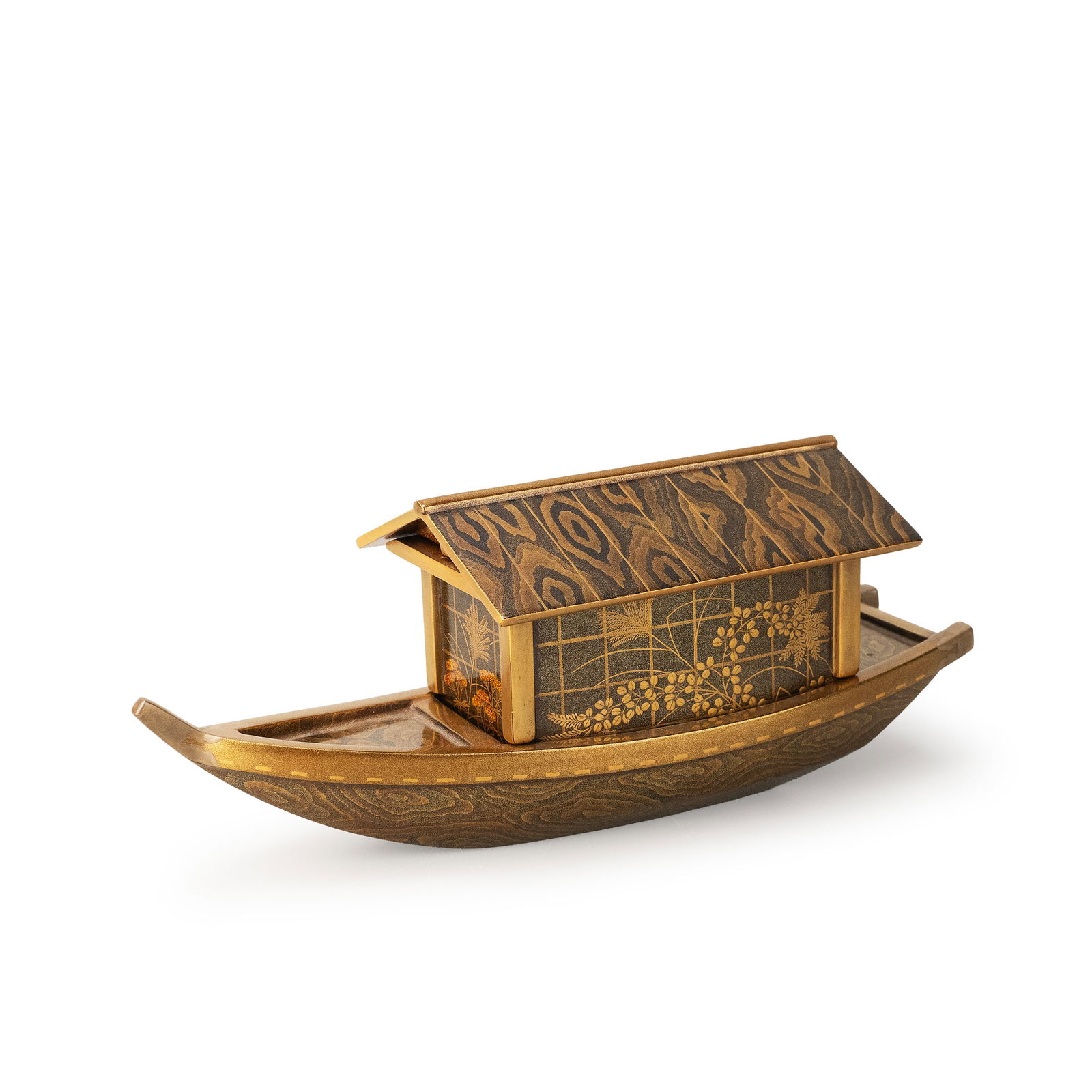Boat-Shaped Incense Container with Gold Maki-e (1 of 10)