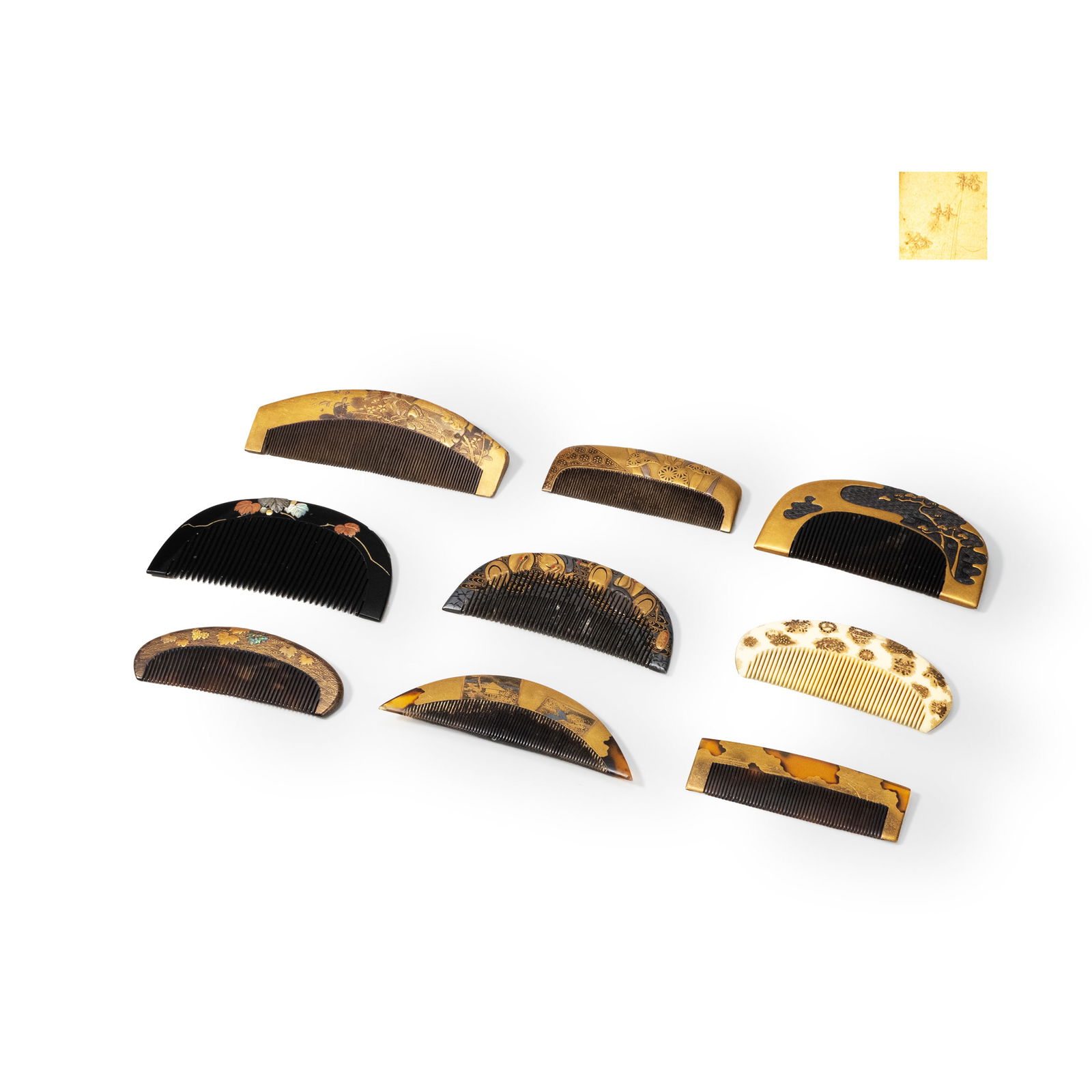 Nine makie combs: Dimensions vary