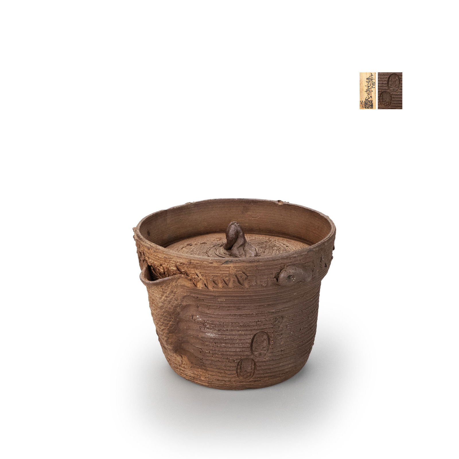 Sh?hei H?zan, Nanban-Style Flask: Shohei Hozan refers to Tokoname ware produced by the 17th-generation Unrin-in Kumanosuke [art name: Shohei], who was granted an alternative art name by the Arisugawa-no-miya Imperial family during the