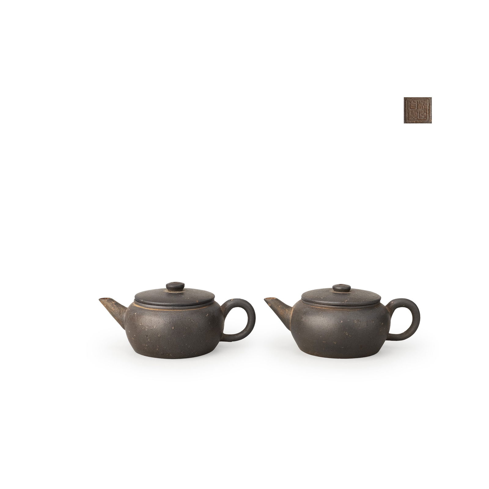 Pair of Zhuni Yixing Teapots, Mengchen Mark (1 of 10)