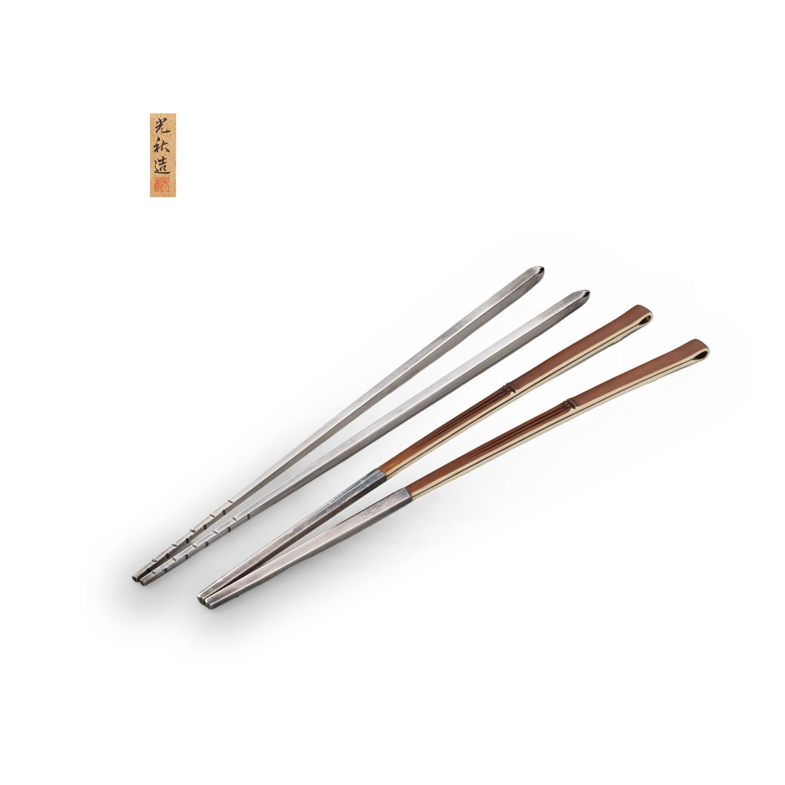 Charcoal holder by Koshu & Charcoal sticks by Shobido Osaka: charcoal holder [Length: 20.7cm Weigth: 21g] charcoal sticks [Length: 20.4cm] [Export outside of Japan is prohibited]