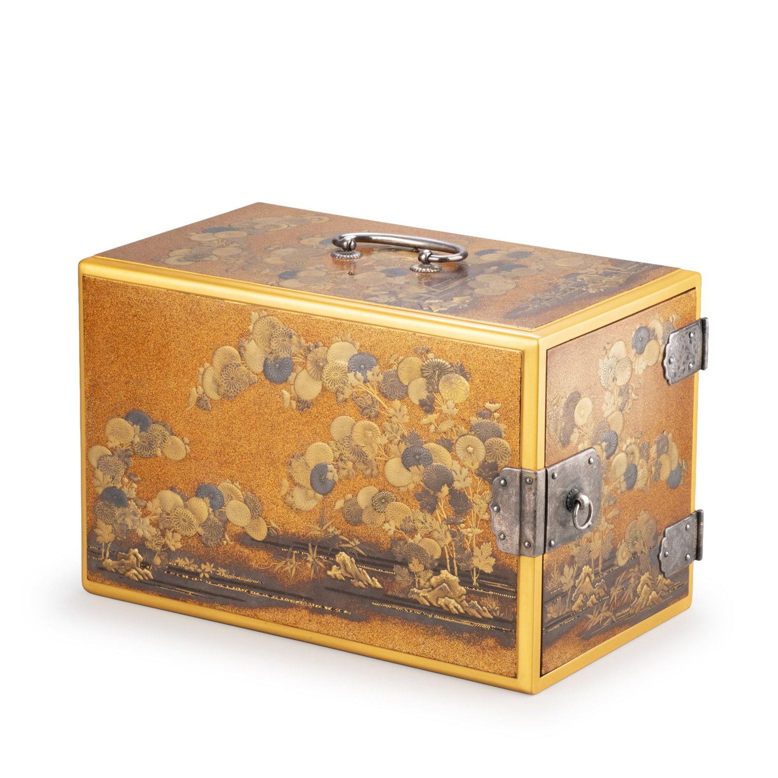 Maki-e Mini Chest (1 of 12)