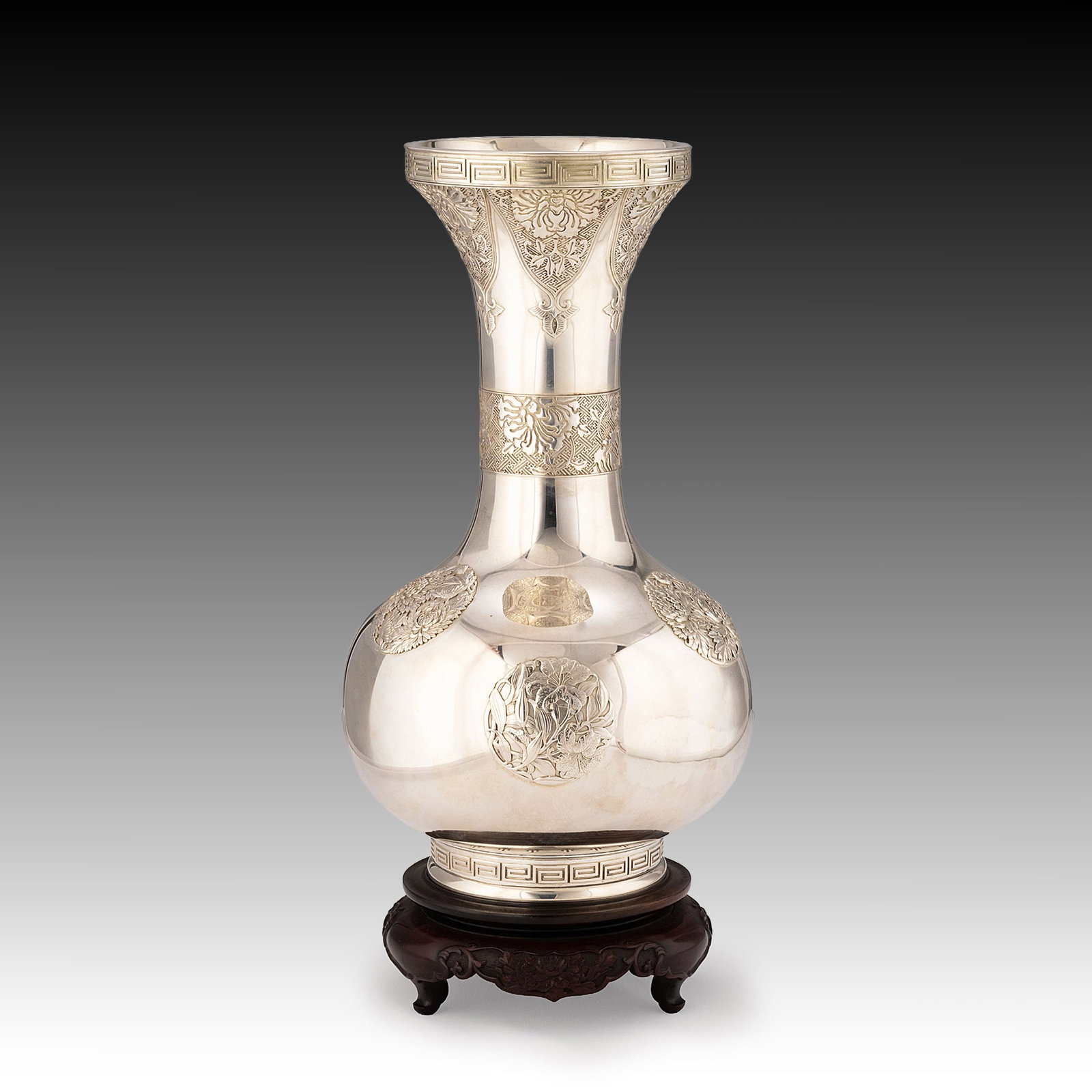 Vase by Kono Haruaki (1 of 9)