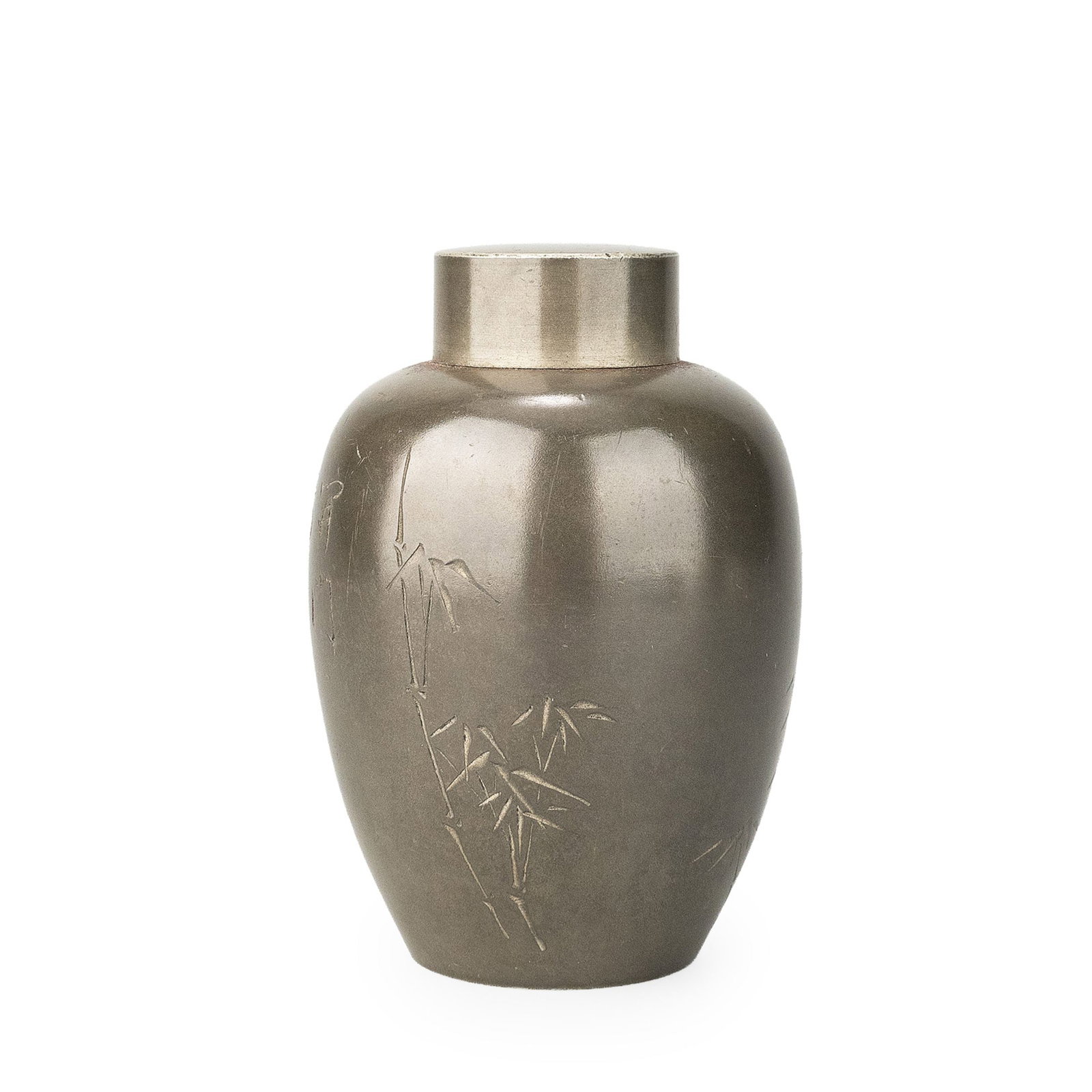 Tin tea caddy by Hata Zoroku III: Bearing an engraved Chinese poem accompanied by bamboo motifs. The vessel is of elegant baluster form with gently rounded shoulders and a cylindrical neck, demonstrating the restrained refinement char