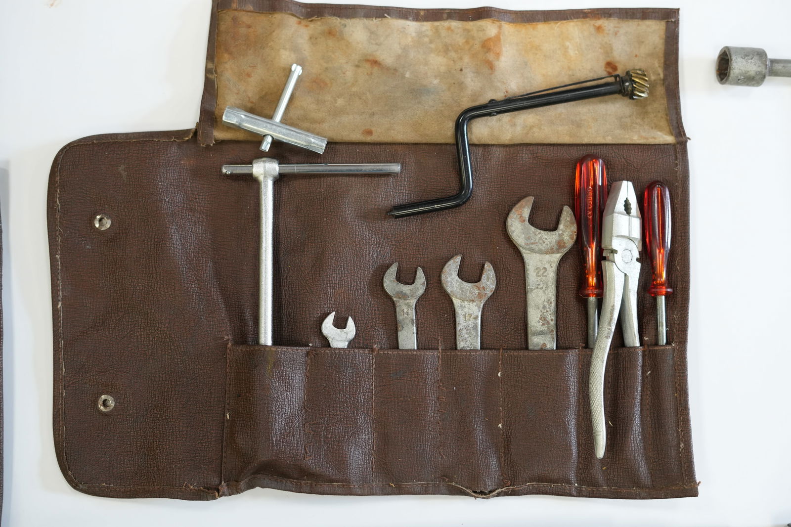 Ferrari 246 Dino Tool Kit - 3