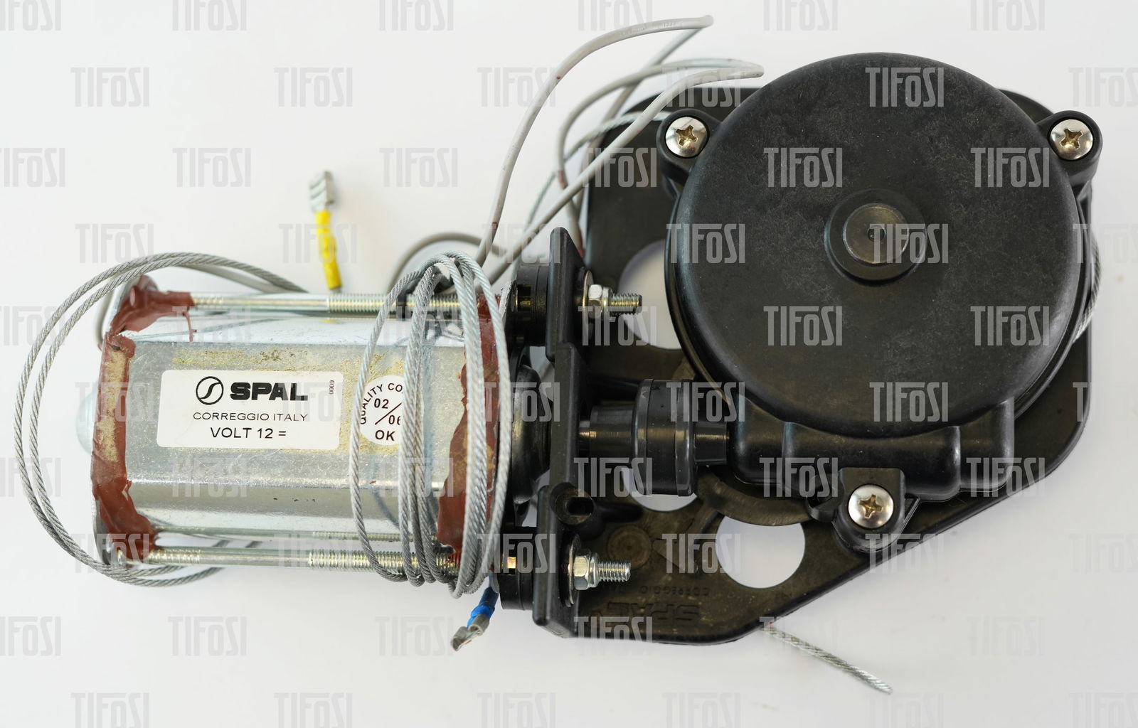 Ferrari 308 Spal Window Motor NOS: A new old stock Spal electric window motor to suit Ferrari 308 cars.