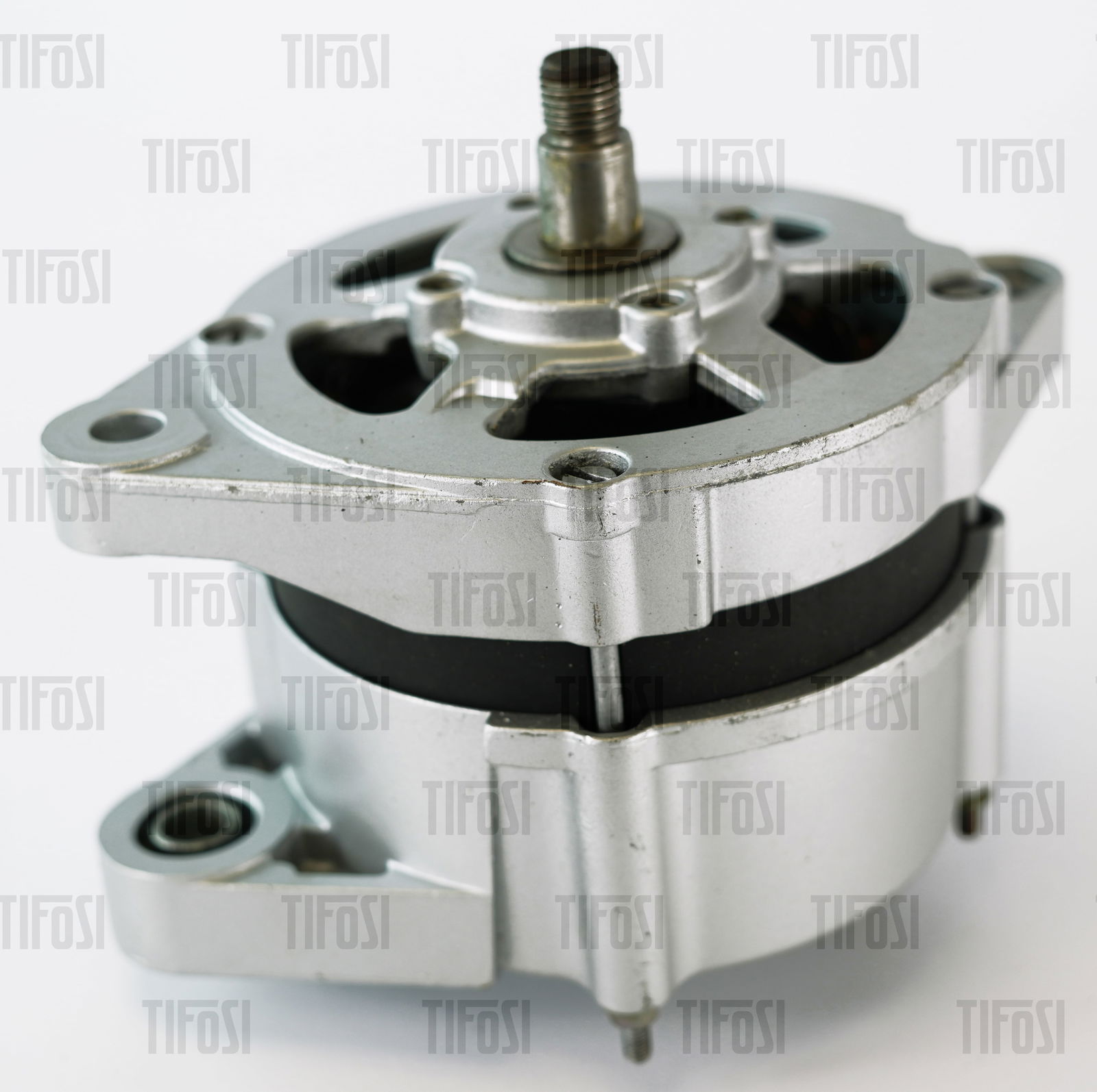 Ferrari Testarossa Alternator (1 of 3)