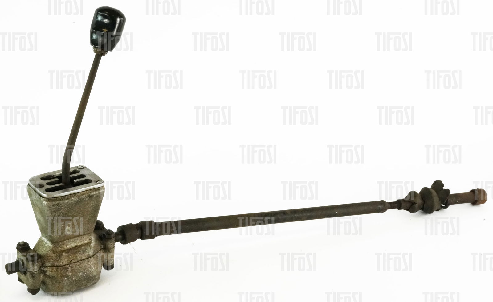 Ferrari 330 GTC 275 Gear Shifter: A very rare original fear shifter mechanism with linkage removed from a Ferrari 330 GTC, also suitable for 275 models. Good condition.