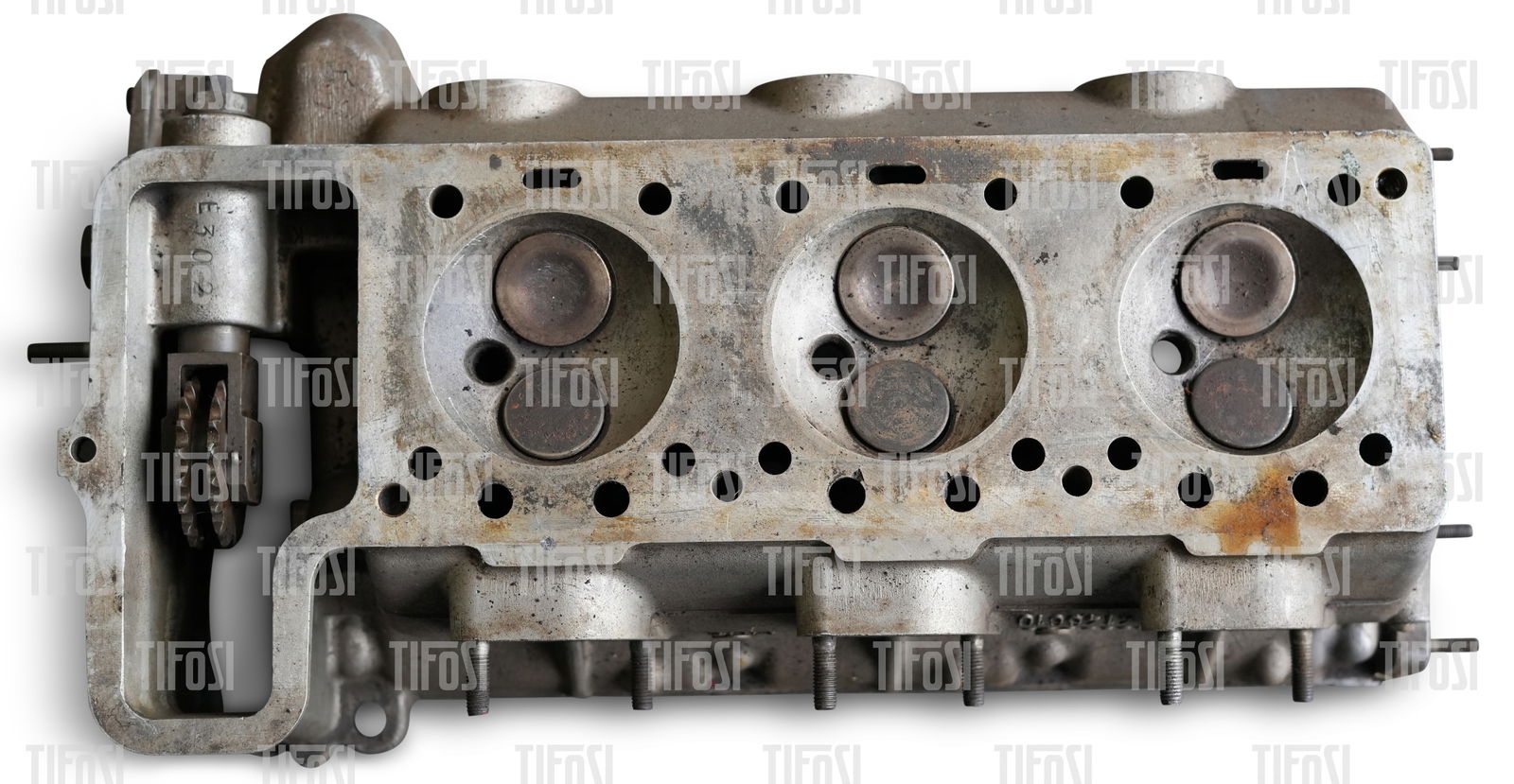 Ferrari Dino 246 Cylinder Head (1 of 3)