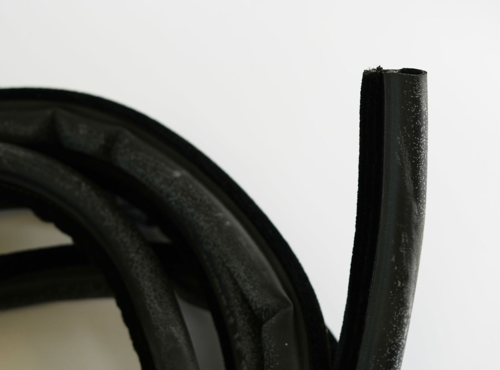 Ferrari Testarossa 512TR 512M Door Rubber NOS - 2