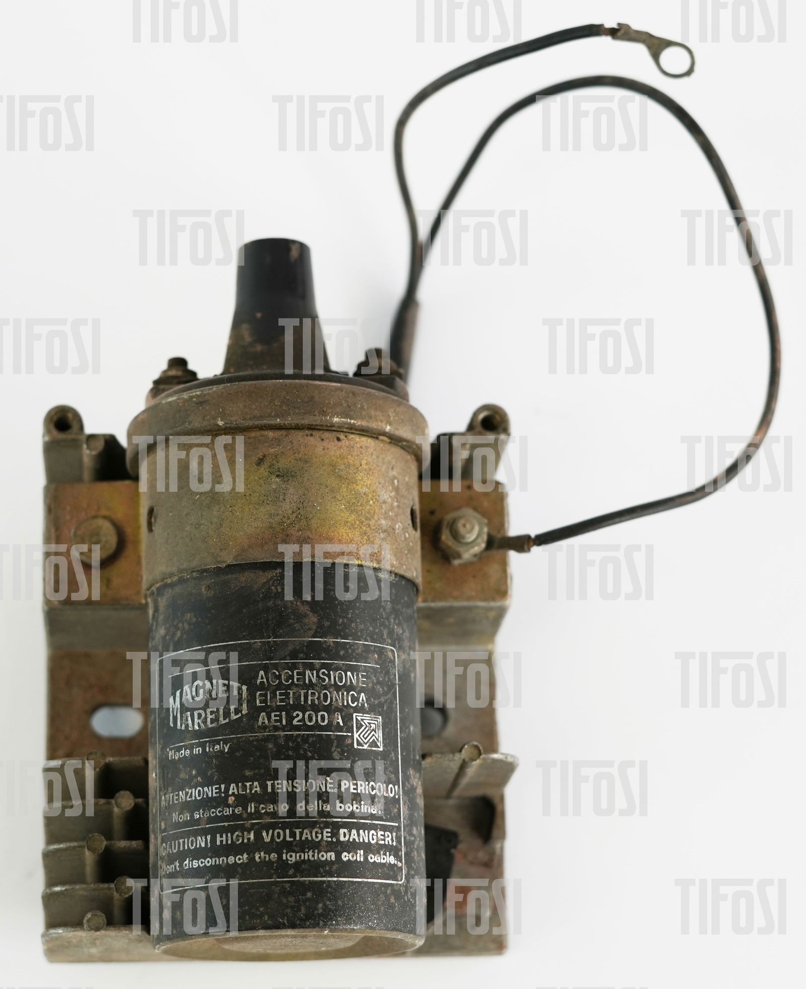 Ferrari 308 Marelli AEI 200A Coil: A used Magneti Marelli AEI 200A coil.