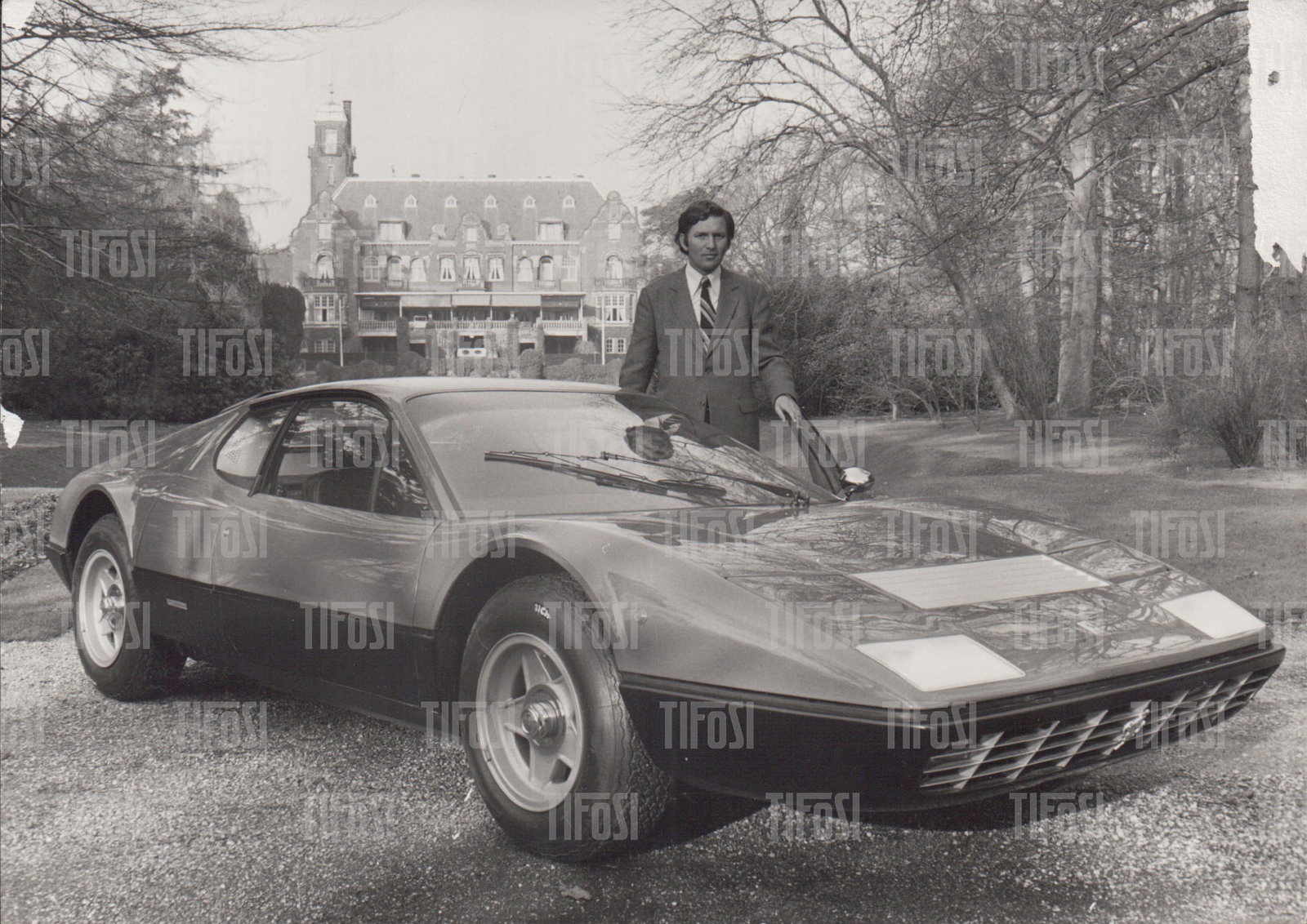 Ferrari 365 GT4 BB Kroymans Press Photograph: An original press photo of F.J. Kroymans with the new Ferrari 365 GT4 BB. Very good condition. 18x12.5 CM. 