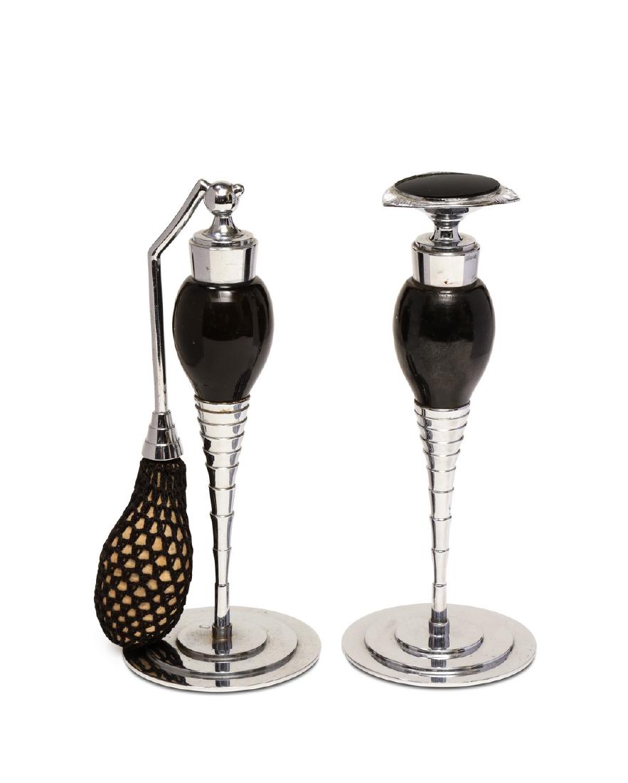 1929 DeVilbiss black atomizer and bottle (1 of 1)