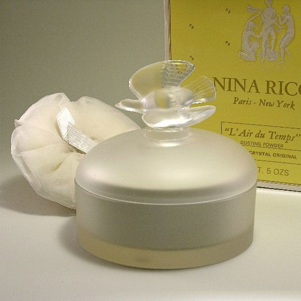 279 Lalique 60s Nina Ricci L'Air du Temps Powder Box May 01, 2009 Perfume Bottles Auction in NY 279 Lalique 60s Nina Ricci L'Air du Temps Powder Box May 01, 2009 Perfume Bottles Auction in NY